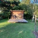 펜션 Lovely Summerhouse Surrounded By The Forest