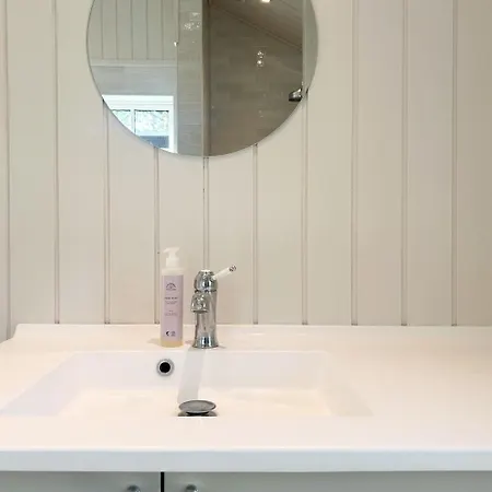 Lovely Summerhouse Surrounded By The Forest Nyaraló *