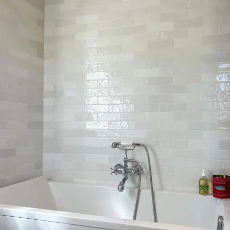 Lovely Summerhouse Surrounded By The Forest * Rørvig