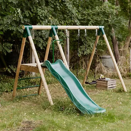 Lovely Summerhouse Surrounded By The Forest *