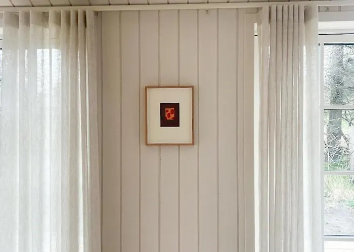 Lovely Summerhouse Surrounded By The Forest Feriehus Rørvig