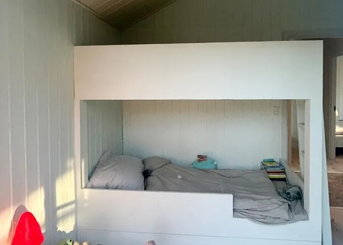 Lovely Summerhouse Surrounded By The Forest * Rørvig