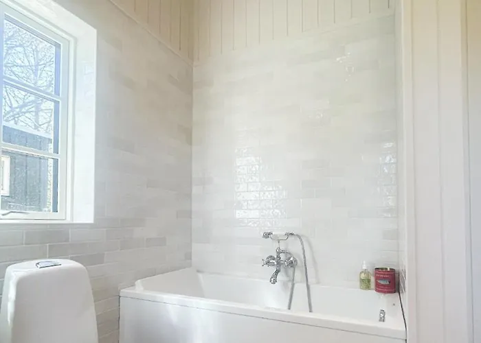 Feriehus Lovely Summerhouse Surrounded By The Forest Rørvig